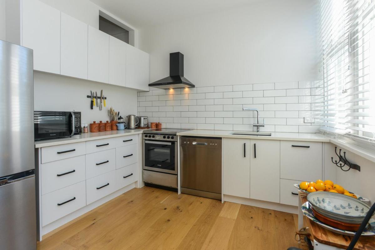 Studio 488 - Napier Holiday Apartment エクステリア 写真